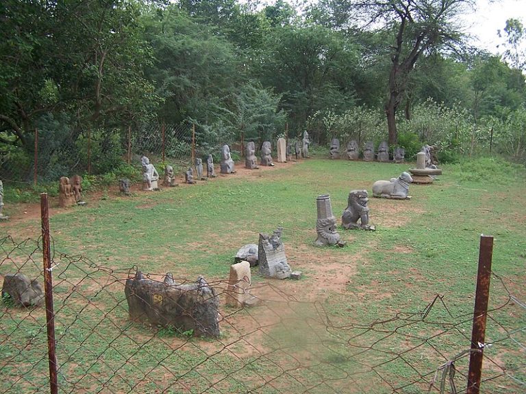 Gangaikonda_Cholapuram_Remains_of_Maaligai_Medu_Chidambaram