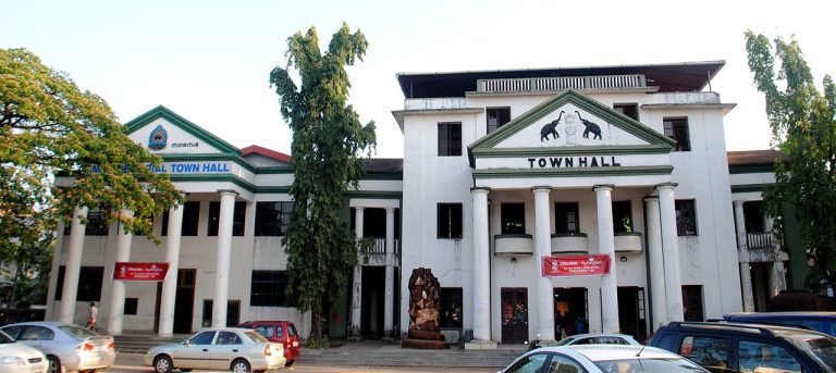 Kochi_Ernakulam_Town_Hall_Kerala