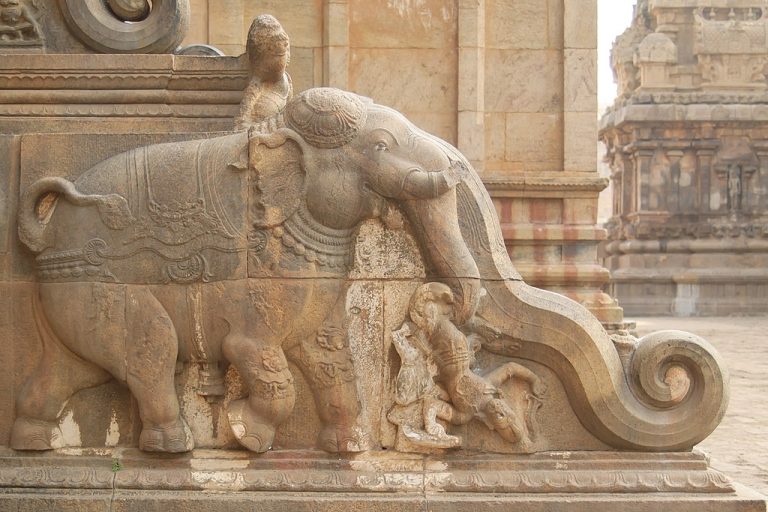 Thanjavur_Brihadeeshwara_Temple
