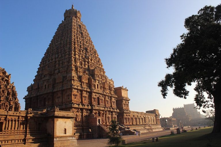 Thanjavur_Brihadeeshwara_Temple