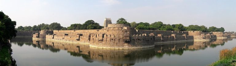 Vellore_Fort_And_Jalakandeswarar_Temple